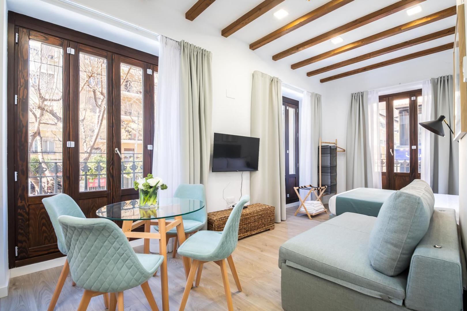 Moontels Plaza De Vannes Valencia Exteriör bild